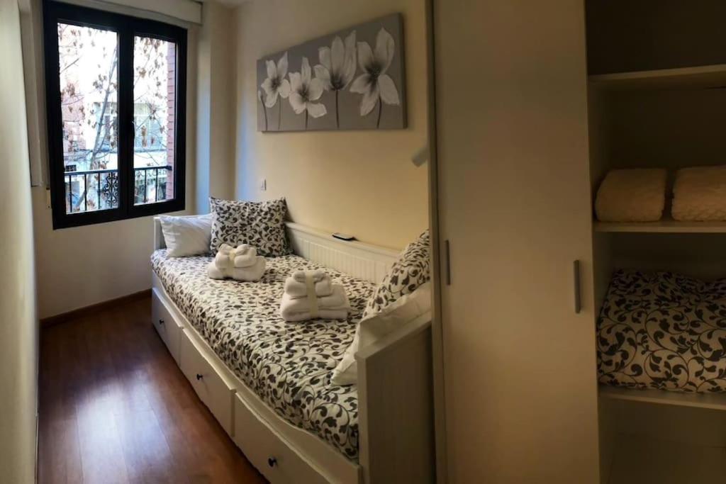 Apartamento Junto A Catedral Apartment Гранада Екстериор снимка