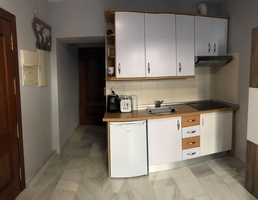 Apartamento Junto A Catedral Apartment Гранада Екстериор снимка
